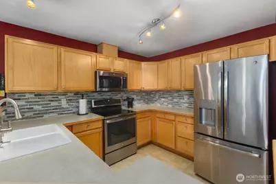 15325 SE 155th Place #V2, Renton, WA 98058 - Photo 14
