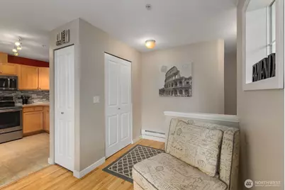 15325 SE 155th Place #V2, Renton, WA 98058 - Photo 4