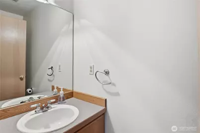 4811 Phinney Avenue N #101, Seattle, WA 98103 - Photo 22