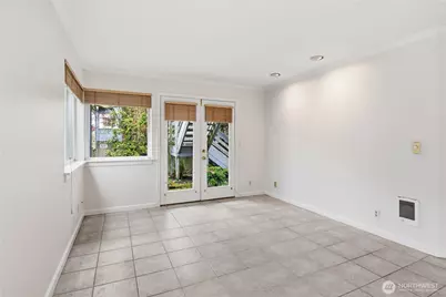 4811 Phinney Avenue N #101, Seattle, WA 98103 - Photo 4