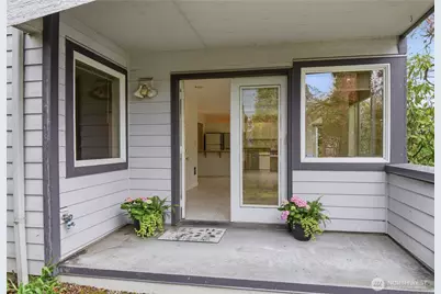 4811 Phinney Avenue N #101, Seattle, WA 98103 - Photo 2
