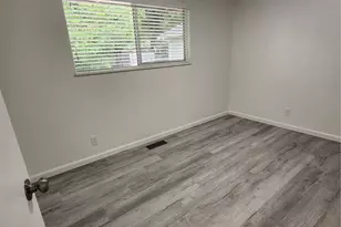 8810 NE 187th St, Bothell, WA 98011 - Photo 22