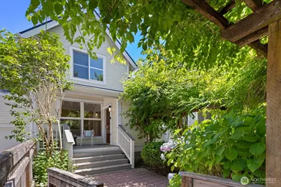 6726 35th Place S, Seattle, WA 98118 - Photo 1