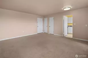 1800 Taylor Ave N, Seattle, WA 98109 - Photo 10
