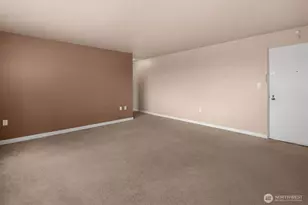 1800 Taylor Ave N, Seattle, WA 98109 - Photo 8