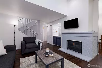 15120 Sunwood Boulevard #OO11, Seattle, WA 98188 - Photo 2