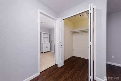 15120 Sunwood Boulevard #OO11, Seattle, WA 98188 - Photo 28