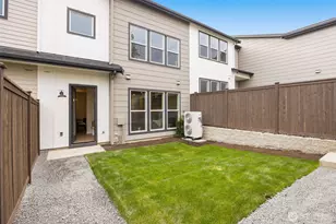 434 222nd Pl SE, Sammamish, WA 98074 - Photo 4