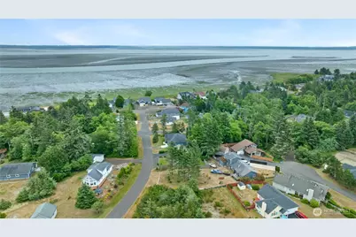 609 Blue Wing Loop SE, Ocean Shores, WA 98569 - Photo 10