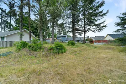 609 Blue Wing Loop SE, Ocean Shores, WA 98569 - Photo 2