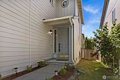 9814 184th Street E, Puyallup, WA 98375 - Photo 2