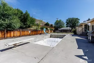 801 Tulip St, Coulee Dam, WA 99116 - Photo 2
