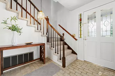 4400 157th Avenue SE, Bellevue, WA 98006 - Photo 2