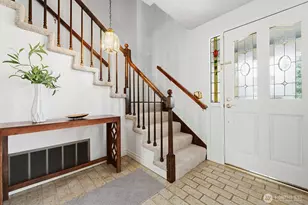 4400 157th Ave SE, Bellevue, WA 98006 - Photo 2