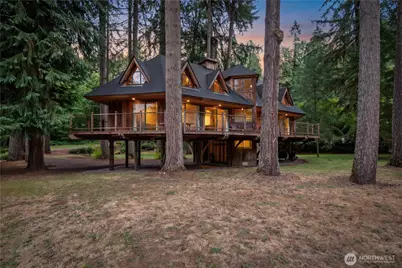 211 Laverne Drive, Kalama, WA 98625 - Photo 2