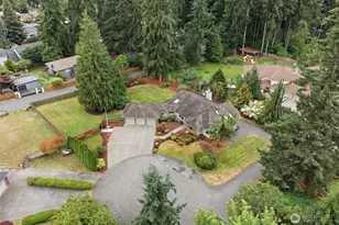 226 174th St SW, Bothell, WA 98012 - Photo 2