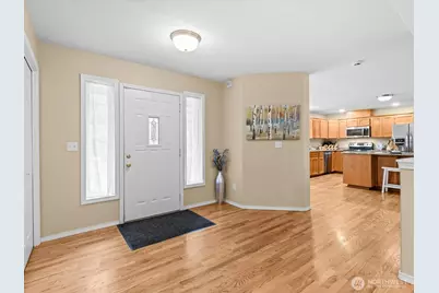 18319 Driftwood Drive E, Lake Tapps, WA 98391 - Photo 8