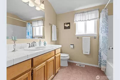 18319 Driftwood Drive E, Lake Tapps, WA 98391 - Photo 24