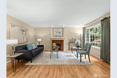 18319 Driftwood Drive E, Lake Tapps, WA 98391 - Photo 10