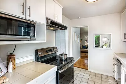 8447 35th Avenue SW, Seattle, WA 98126 - Photo 12