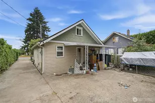 303 S Hartford Ave, Bremerton, WA 98312 - Photo 4
