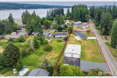 5207 Erlands Point Road NW, Bremerton, WA 98312 - Photo 10