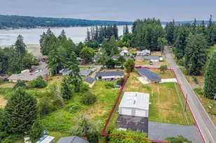5207 Erlands Point Rd NW, Bremerton, WA 98312 - Photo 10