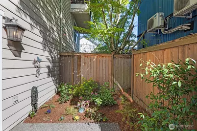 3425 21st Avenue W #A, Seattle, WA 98199 - Photo 20