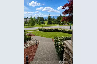7041 Eagle Lake Drive SE, Snoqualmie, WA 98065 - Photo 4