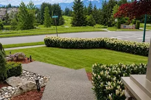 7041 Eagle Lake Dr SE, Snoqualmie, WA 98065 - Photo 4