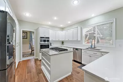 7041 Eagle Lake Drive SE, Snoqualmie, WA 98065 - Photo 10
