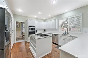 7041 Eagle Lake Dr SE, Snoqualmie, WA 98065 - Photo 10