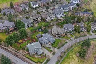 7041 Eagle Lake Dr SE, Snoqualmie, WA 98065 - Photo 32