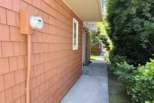 11023 SE 240th St, Kent, WA 98031 - Photo 4