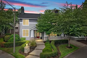 24504 SE 3rd Ct, Sammamish, WA 98074 - Photo 1