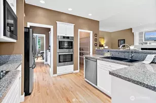 24504 SE 3rd Ct, Sammamish, WA 98074 - Photo 6