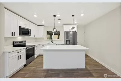 8811 SW Wildwood Ave, Lakewood, WA 98498 - Photo 6