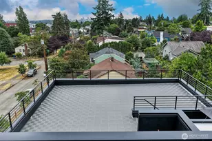 9815 Linden Ave N, Seattle, WA 98103 - Photo 2