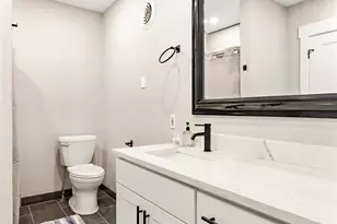 606 N 5th St, Elma, WA 98541 - Photo 16