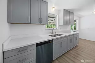 6024 S Alaska, Tacoma, WA 98408 - Photo 10