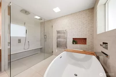 14022 Meridian Avenue S, Everett, WA 98208 - Photo 16