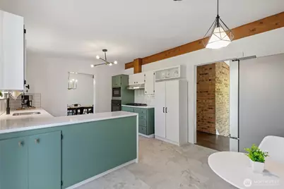 8707 Maple Lane, Edmonds, WA 98026 - Photo 10