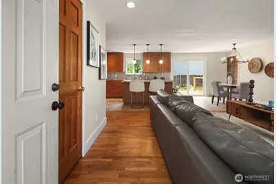 21010 22nd Avenue W, Lynnwood, WA 98036 - Photo 2