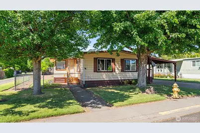 801 NE Dawson Street, College Place, WA 99324 - Photo 1