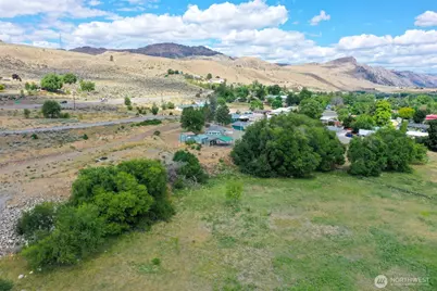 406 Kendall Street, Riverside, WA 98849 - Photo 2