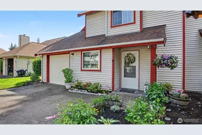 247 S 328th Lane, Federal Way, WA 98003 - Photo 2