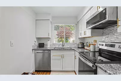 247 S 328th Lane, Federal Way, WA 98003 - Photo 6