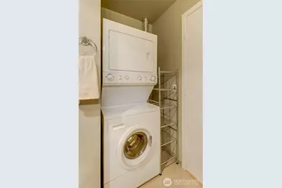 2717 Western Avenue #522, Seattle, WA 98121 - Photo 18