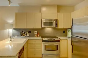 2717 Western Ave, Seattle, WA 98121 - Photo 8