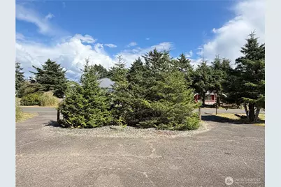 655 Canal Drive NE, Ocean Shores, WA 98569 - Photo 20
